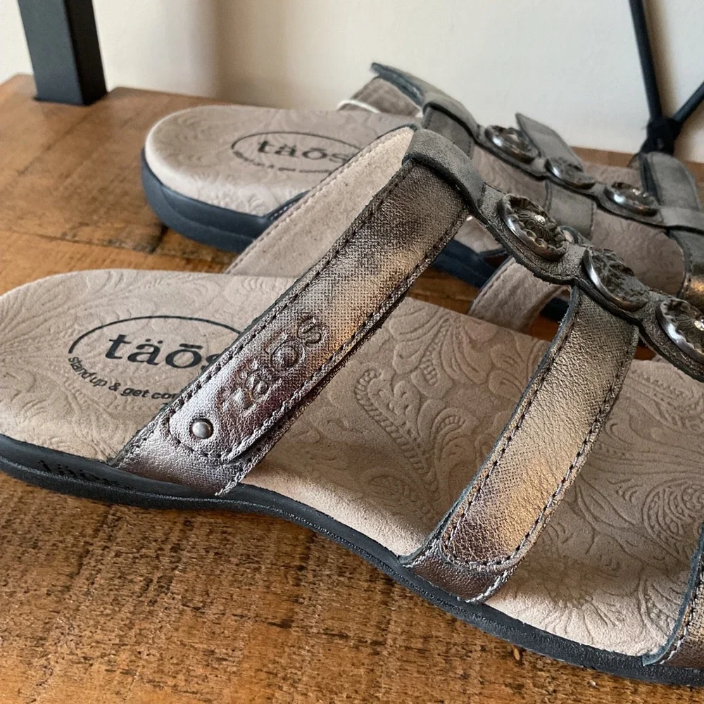 Taos Prize 4 Bronze Metallic Leather Comfort Slide Sandals Womens 8 Travel Boho